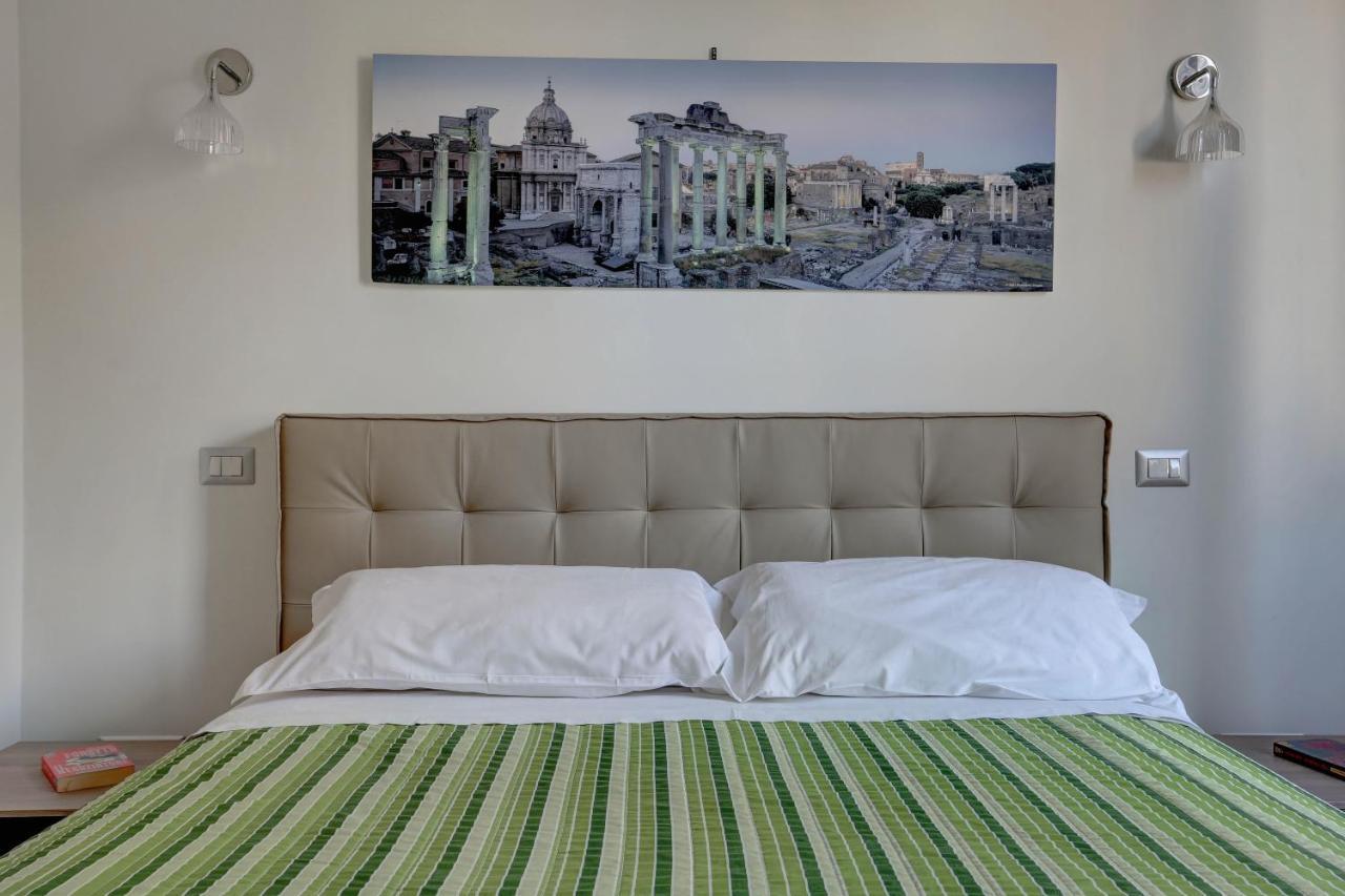 La Casa Sui Fori Apartment โรม ภายนอก รูปภาพ